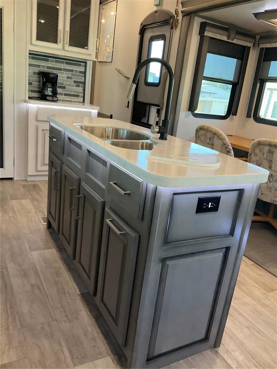 Image 8 of 29 For 1339 Old Lakeport Road 13b