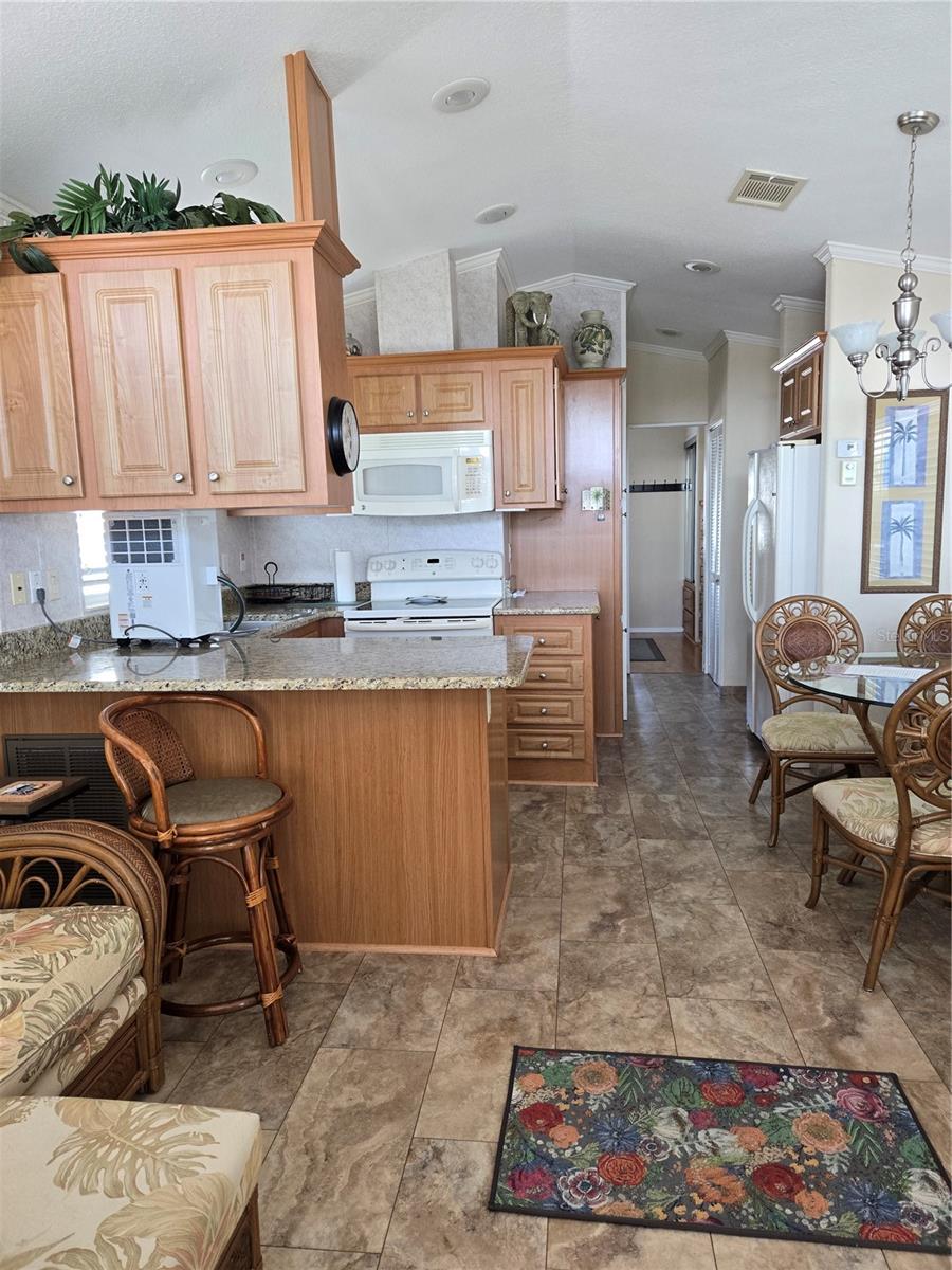 Image 11 of 42 For 380 34th Court