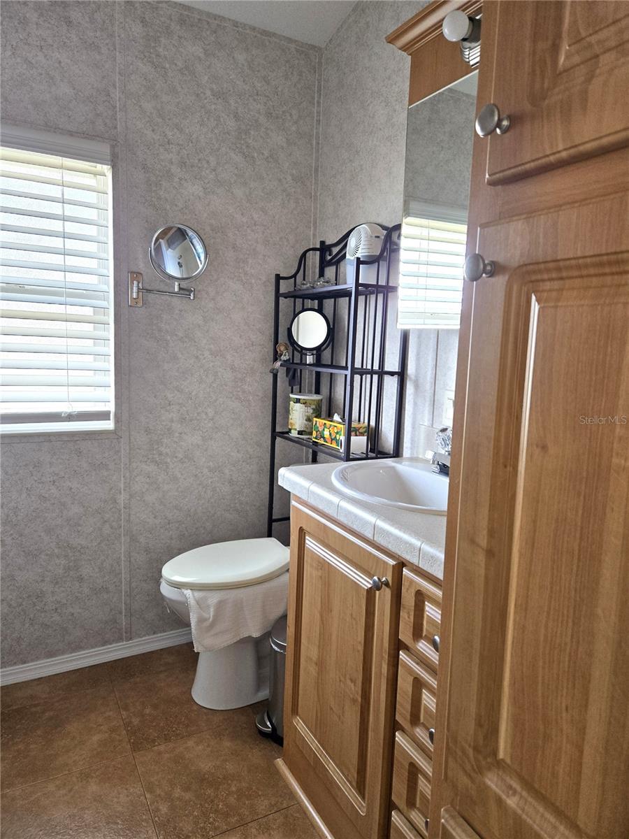 Image 17 of 42 For 380 34th Court