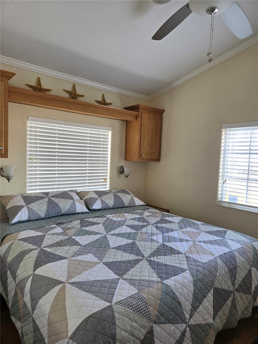 Image 18 of 42 For 380 34th Court