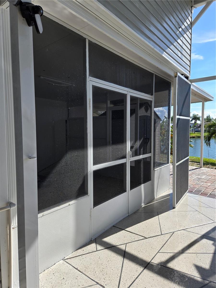 Image 21 of 42 For 380 34th Court