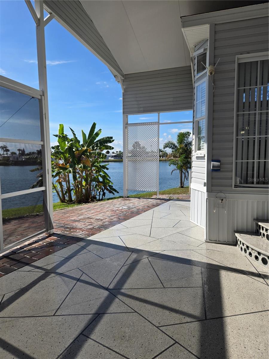 Image 22 of 42 For 380 34th Court