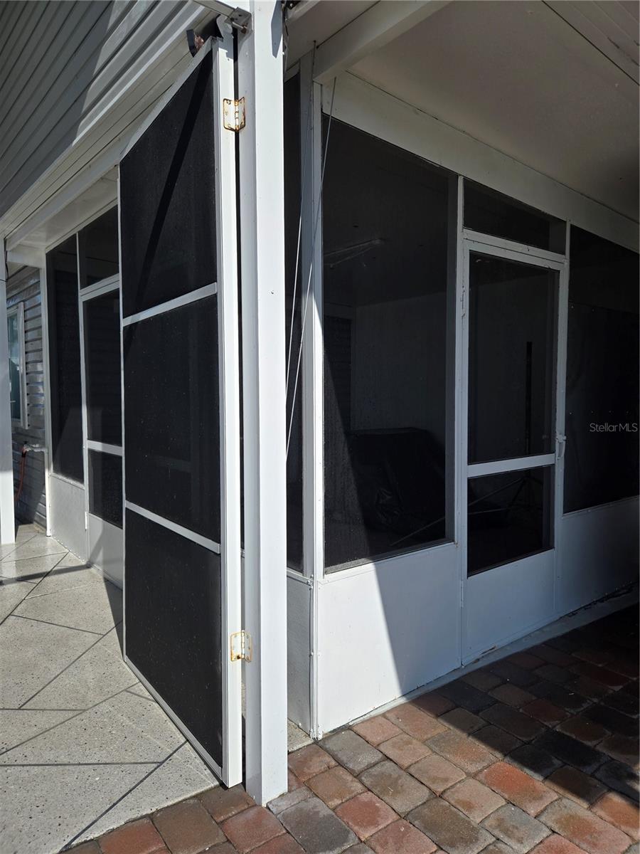 Image 24 of 42 For 380 34th Court