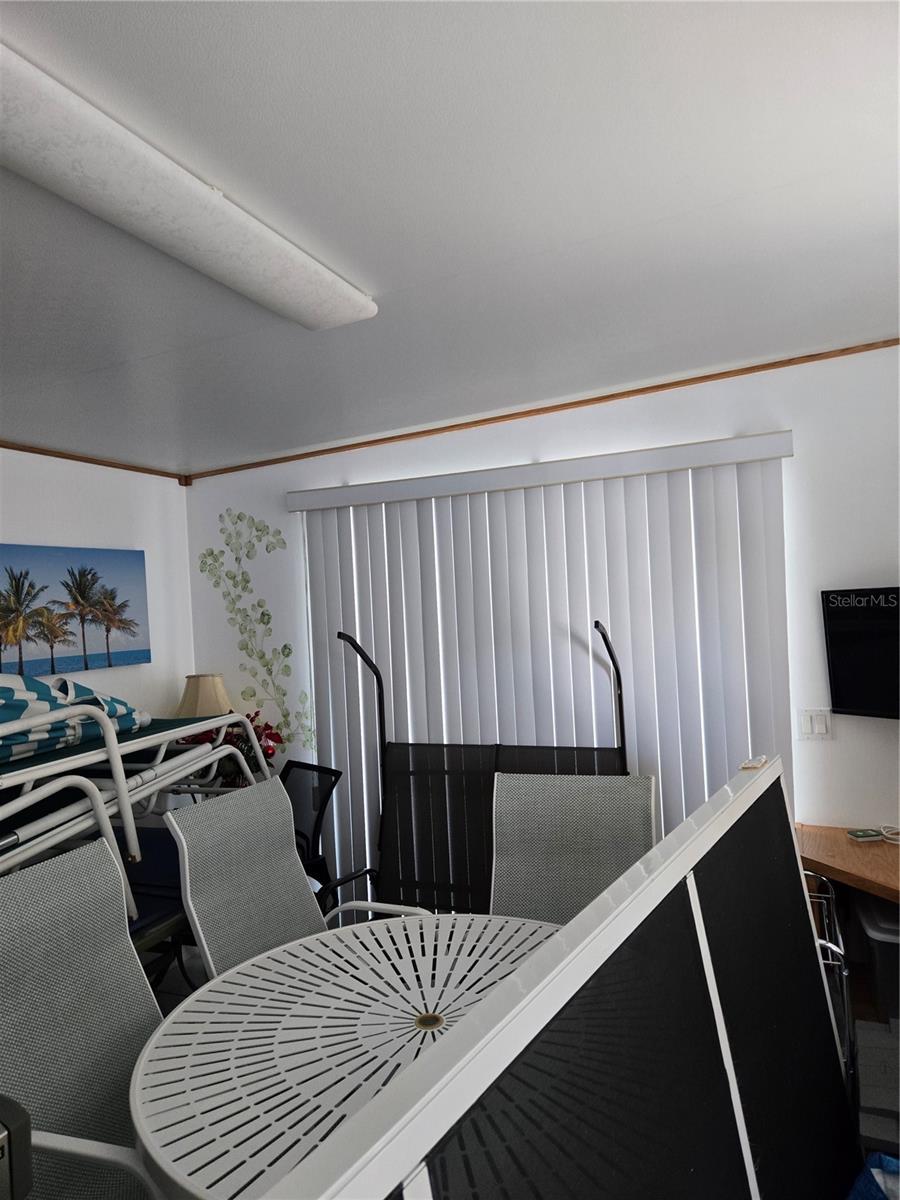 Image 25 of 42 For 380 34th Court