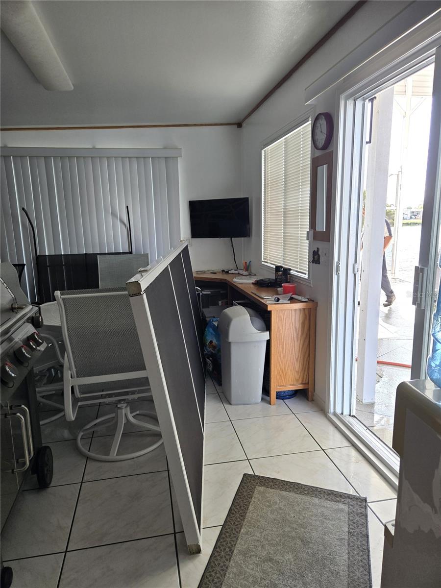 Image 32 of 42 For 380 34th Court