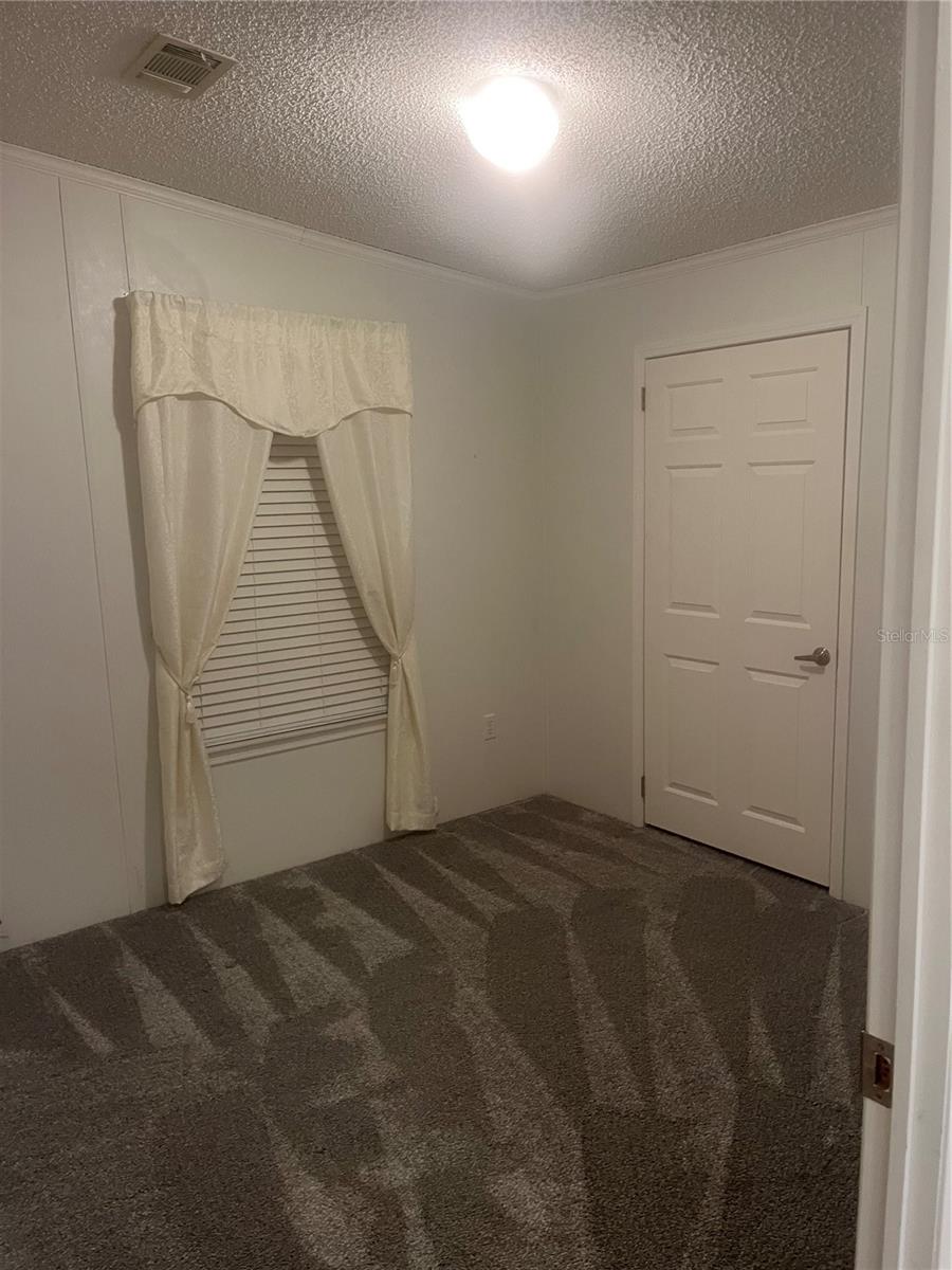 Image 15 of 16 For 4064 Sw 9th Way