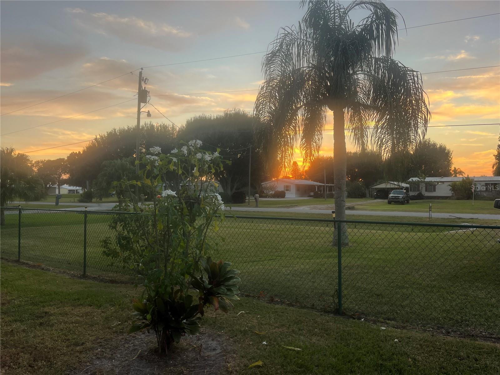 Image 6 of 16 For 4064 Sw 9th Way