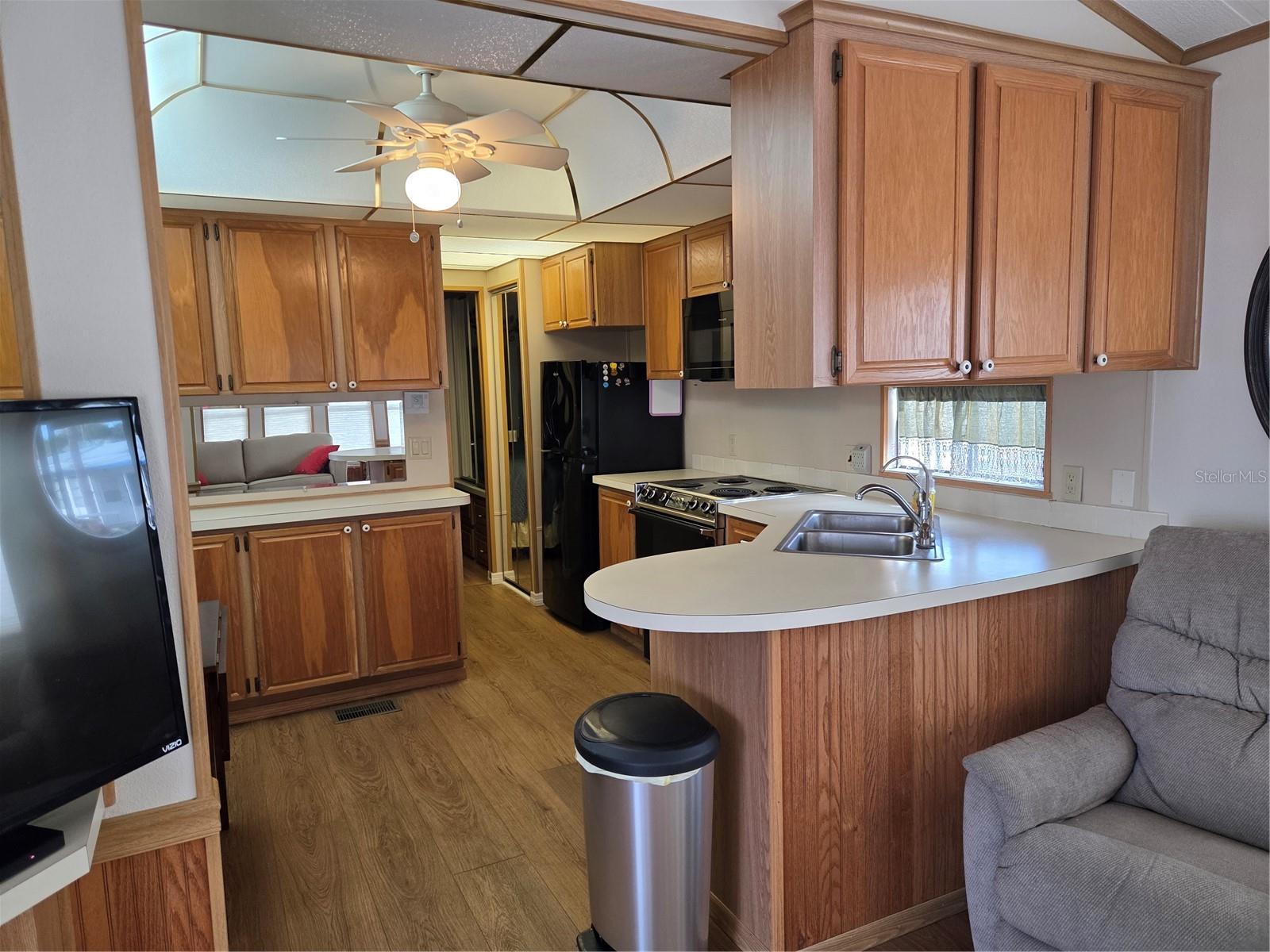 Image 18 of 44 For 6473 56th Street