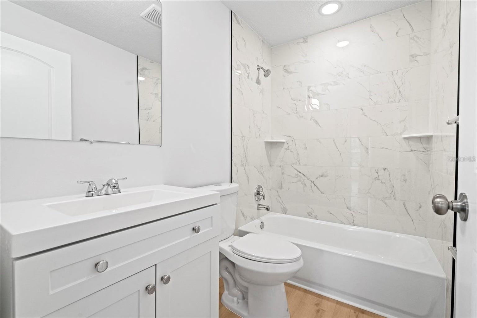 Image 6 of 9 For 14675 270th Street