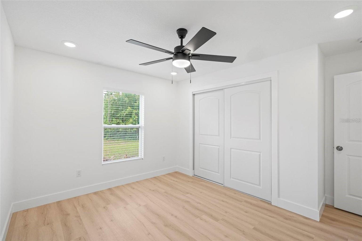 Image 8 of 9 For 14675 270th Street