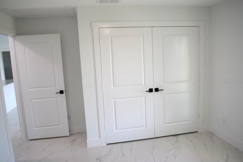 Image 6 of 8 For 7542 83rd Court