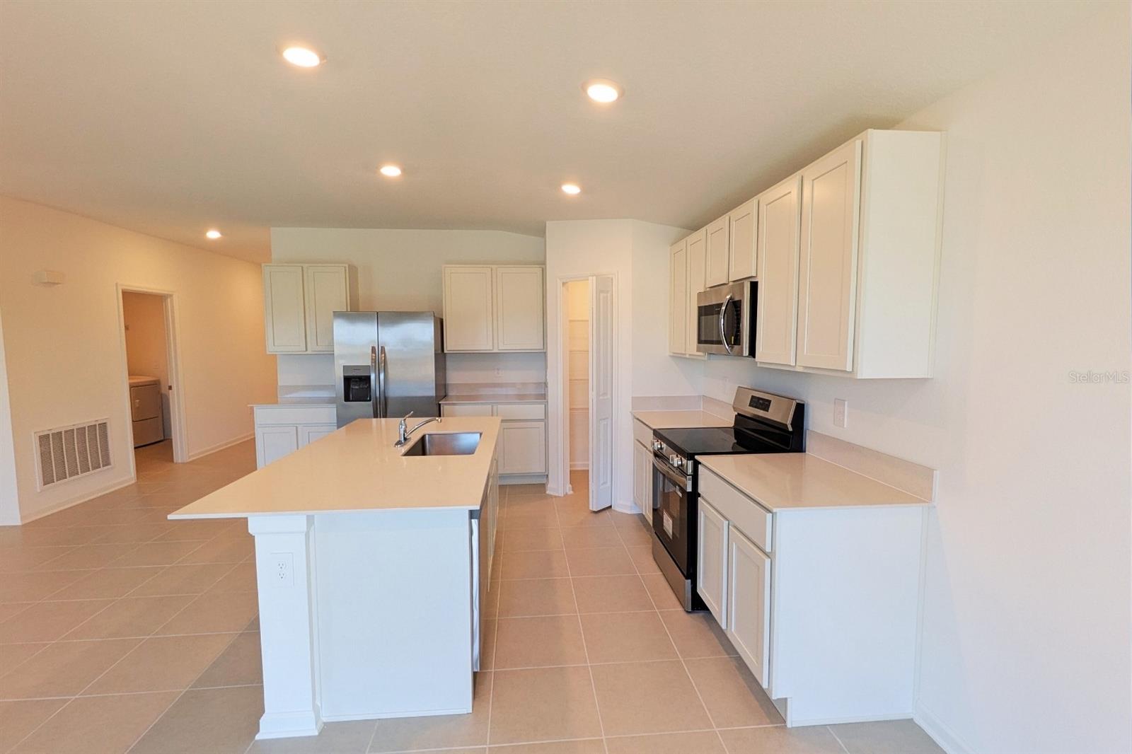 Image 17 of 36 For 3064 Totem Road