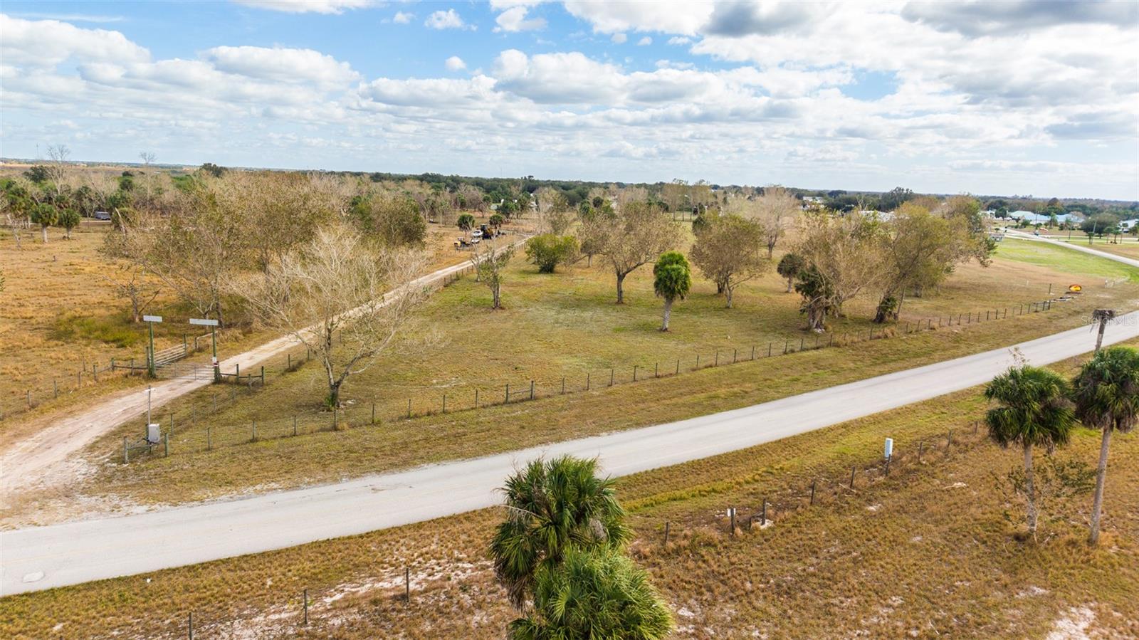 Image 17 of 27 For Sw 144th Parkway