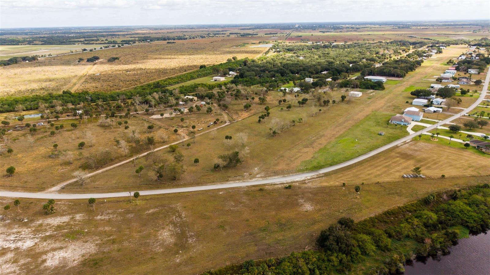 Image 3 of 27 For Sw 144th Parkway