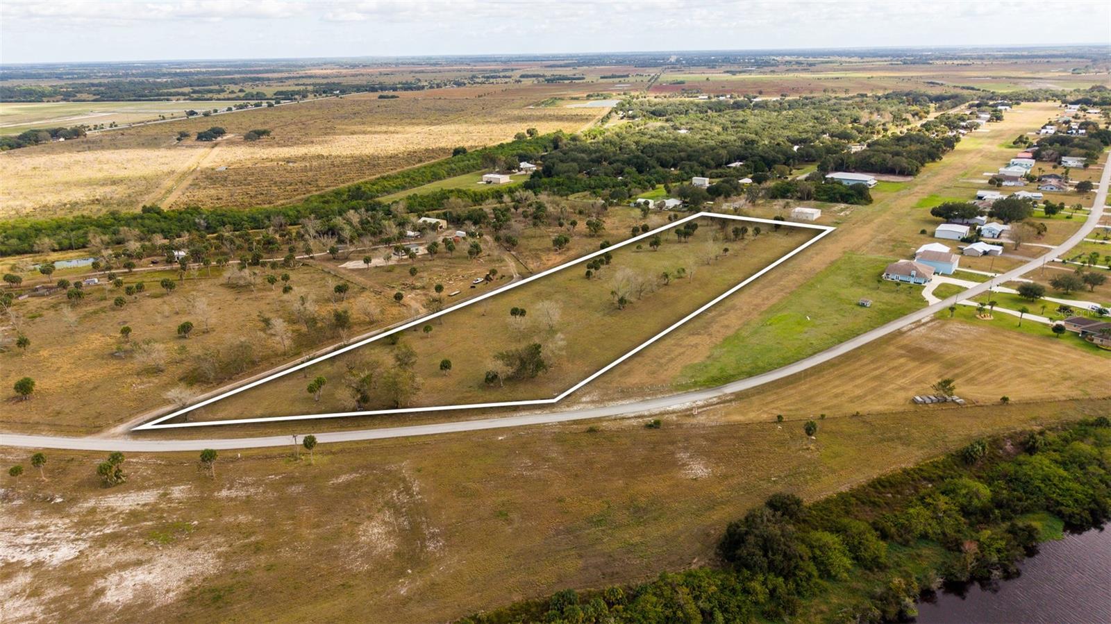 Image 4 of 27 For Sw 144th Parkway