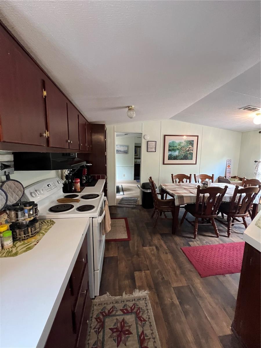 Image 26 of 33 For 589 Cumorah Hill Street