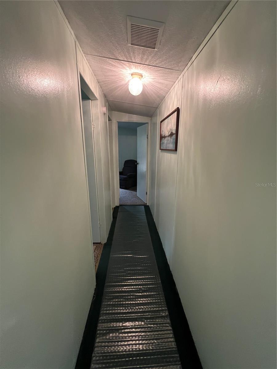 Image 28 of 33 For 589 Cumorah Hill Street