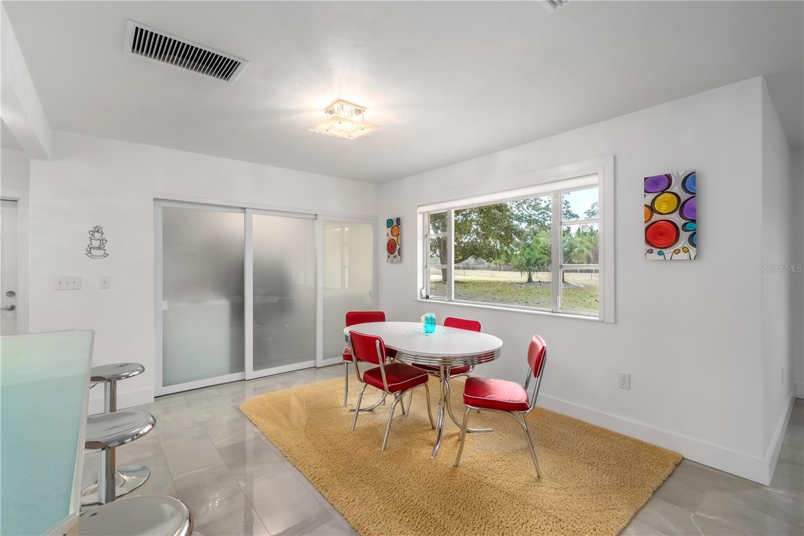 Image 11 of 52 For 1415 4th Avenue