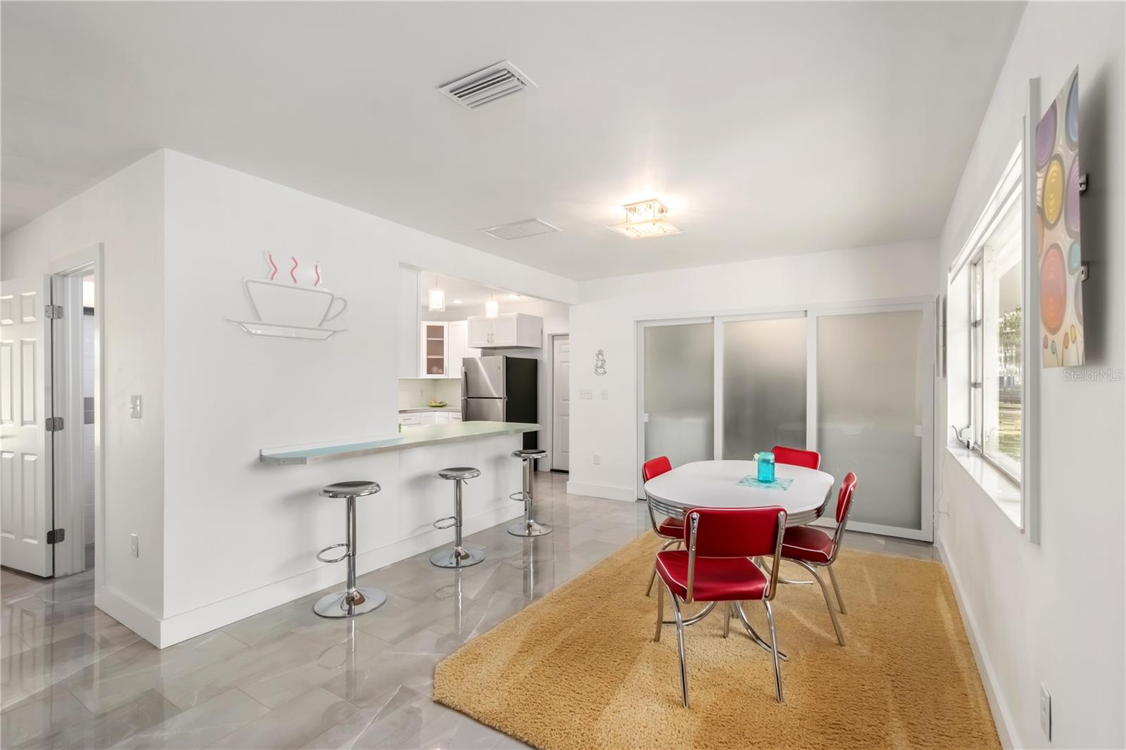 Image 12 of 52 For 1415 4th Avenue