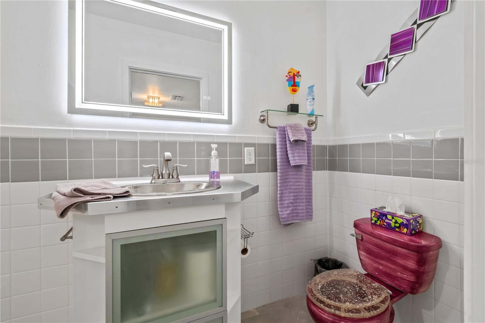 Image 19 of 52 For 1415 4th Avenue