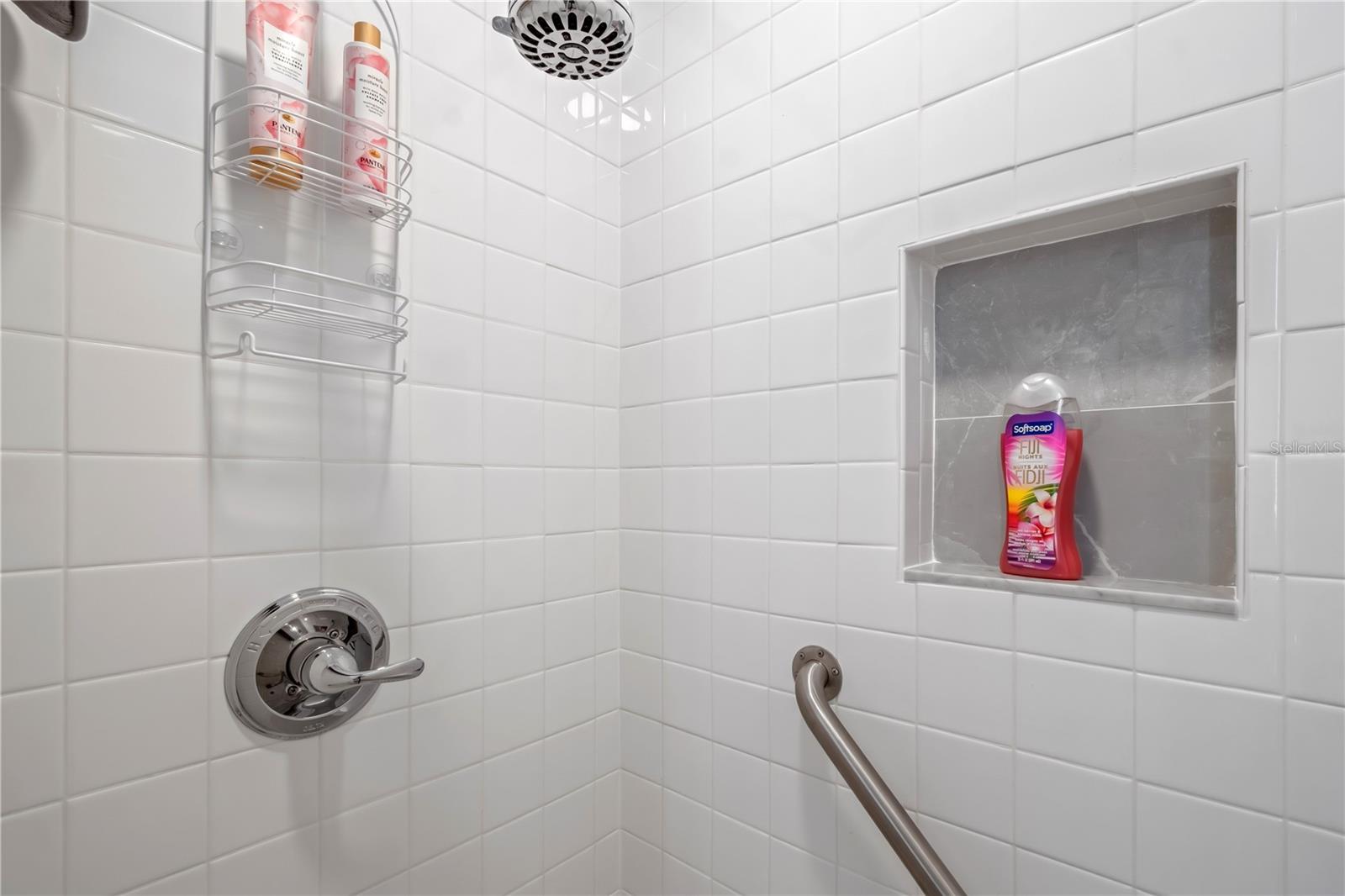 Image 21 of 52 For 1415 4th Avenue