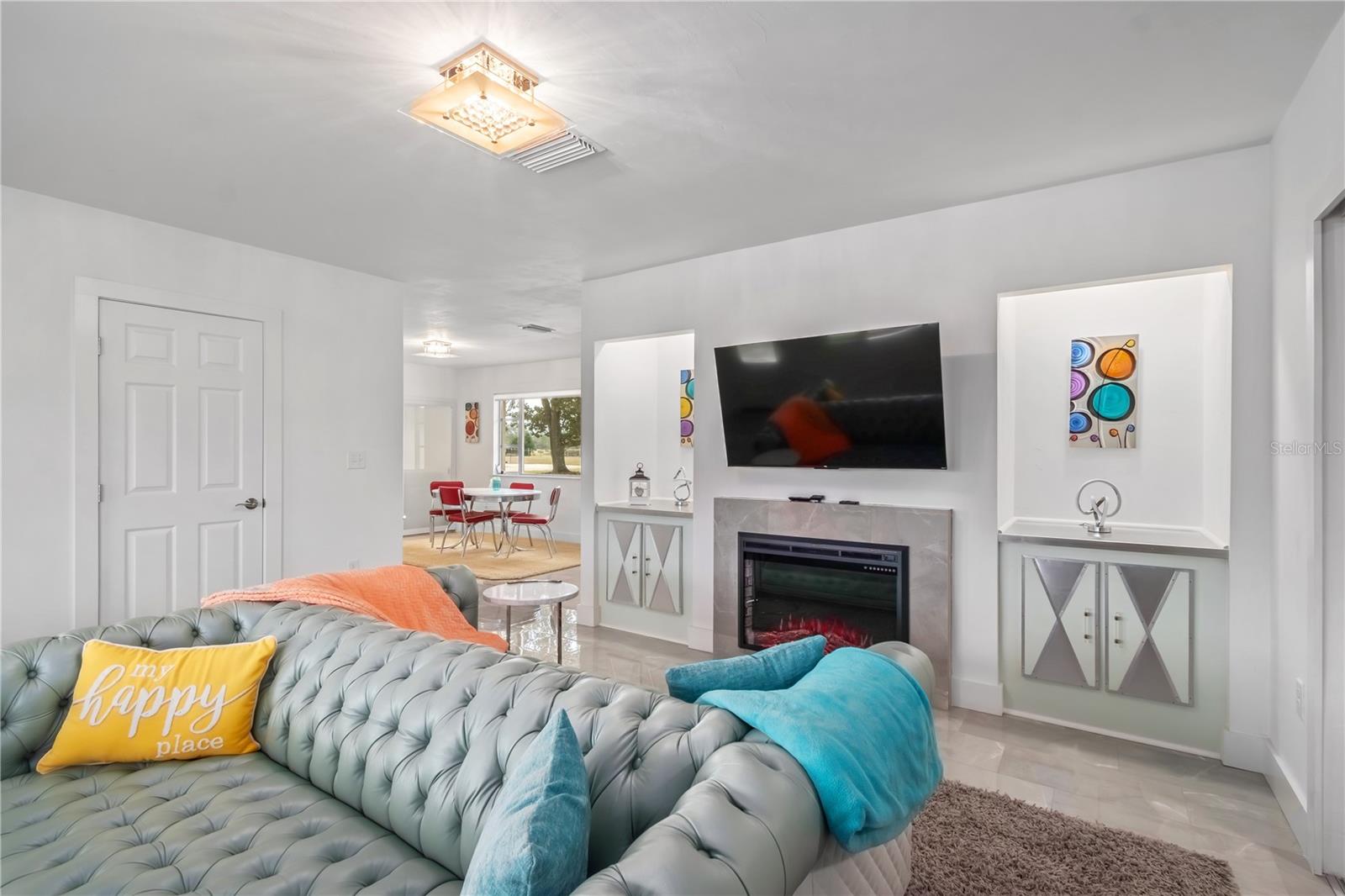 Image 23 of 52 For 1415 4th Avenue