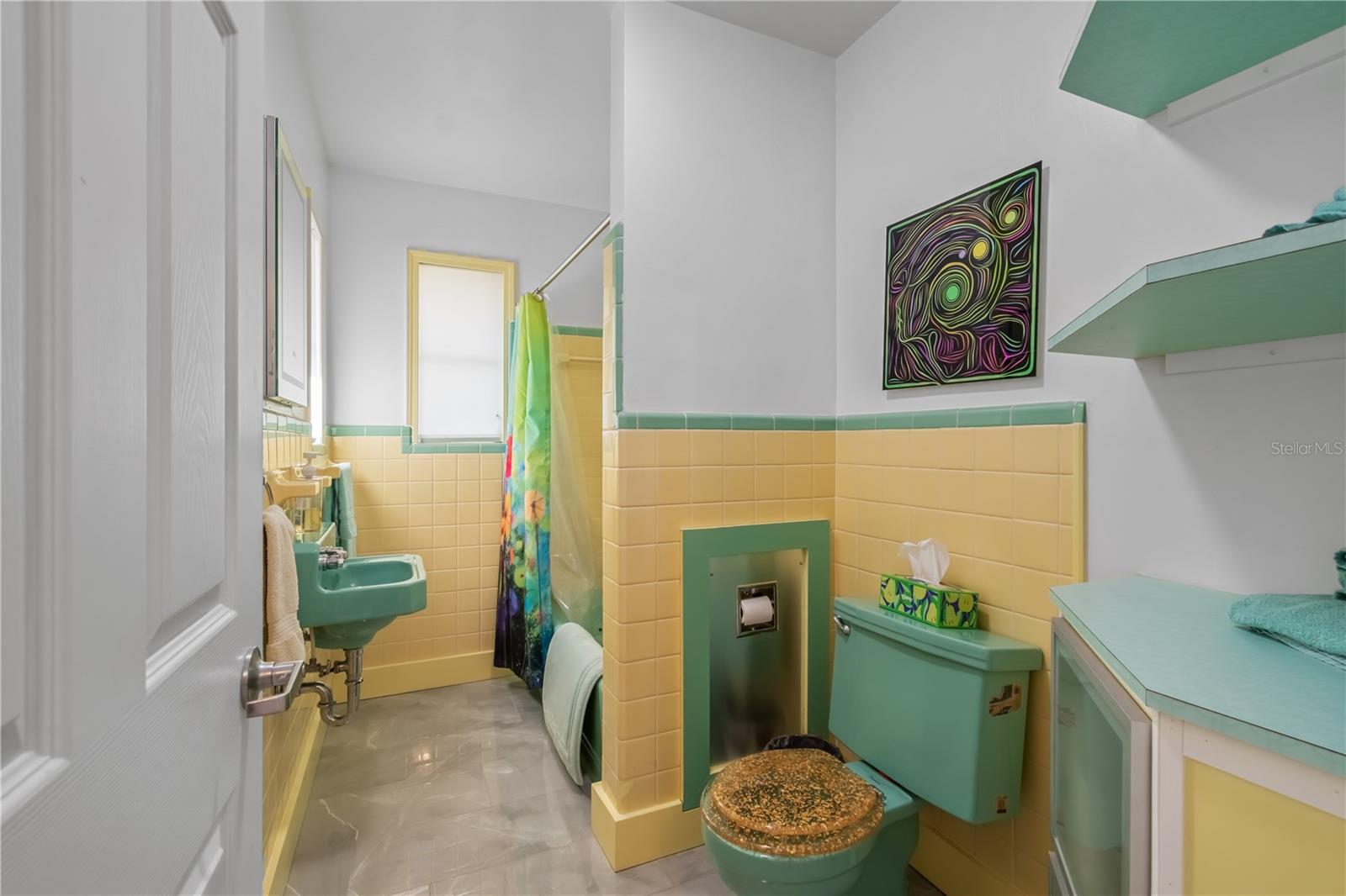 Image 27 of 52 For 1415 4th Avenue