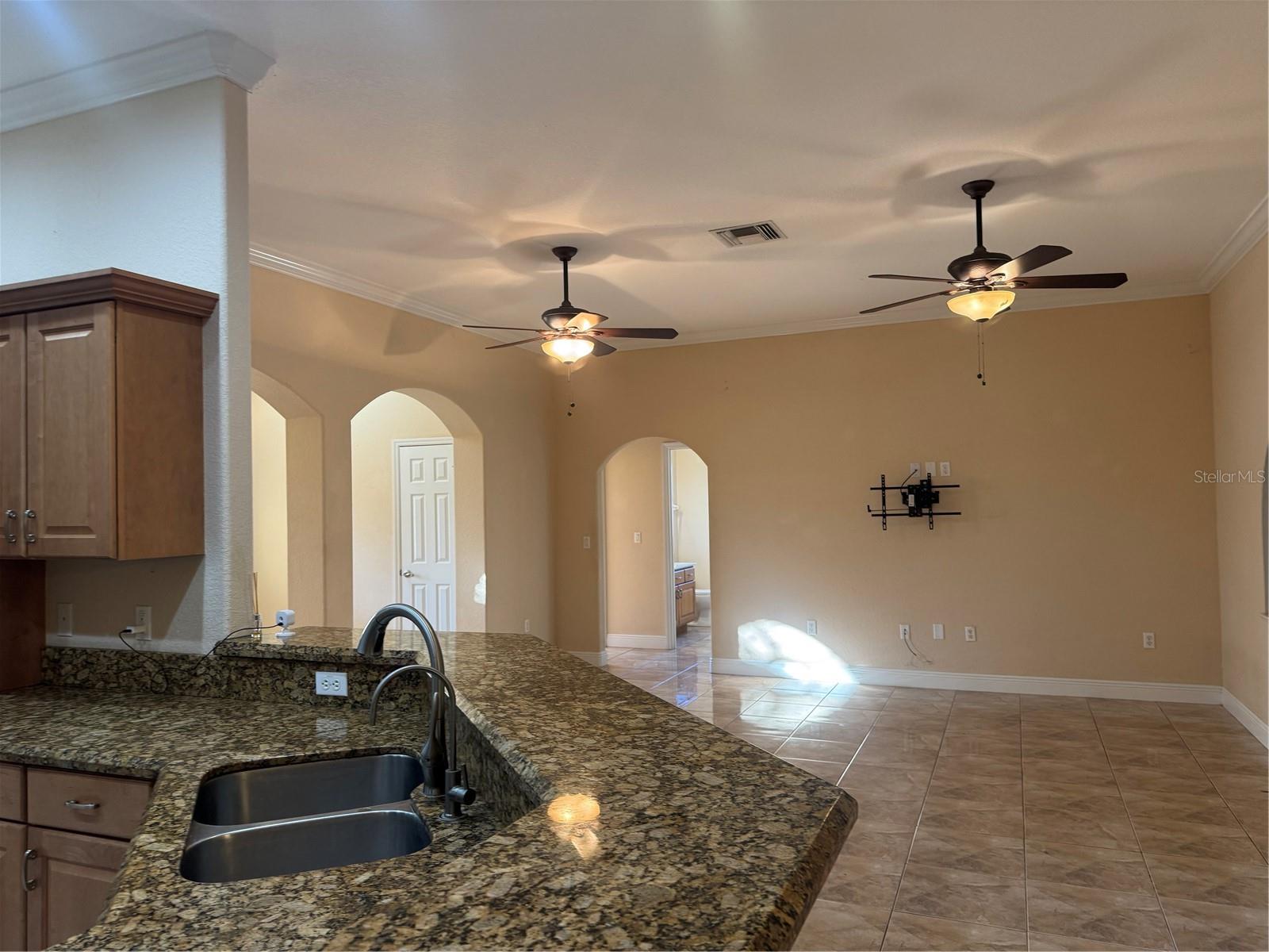 Image 16 of 36 For 852 Kingfisher Avenue Nw