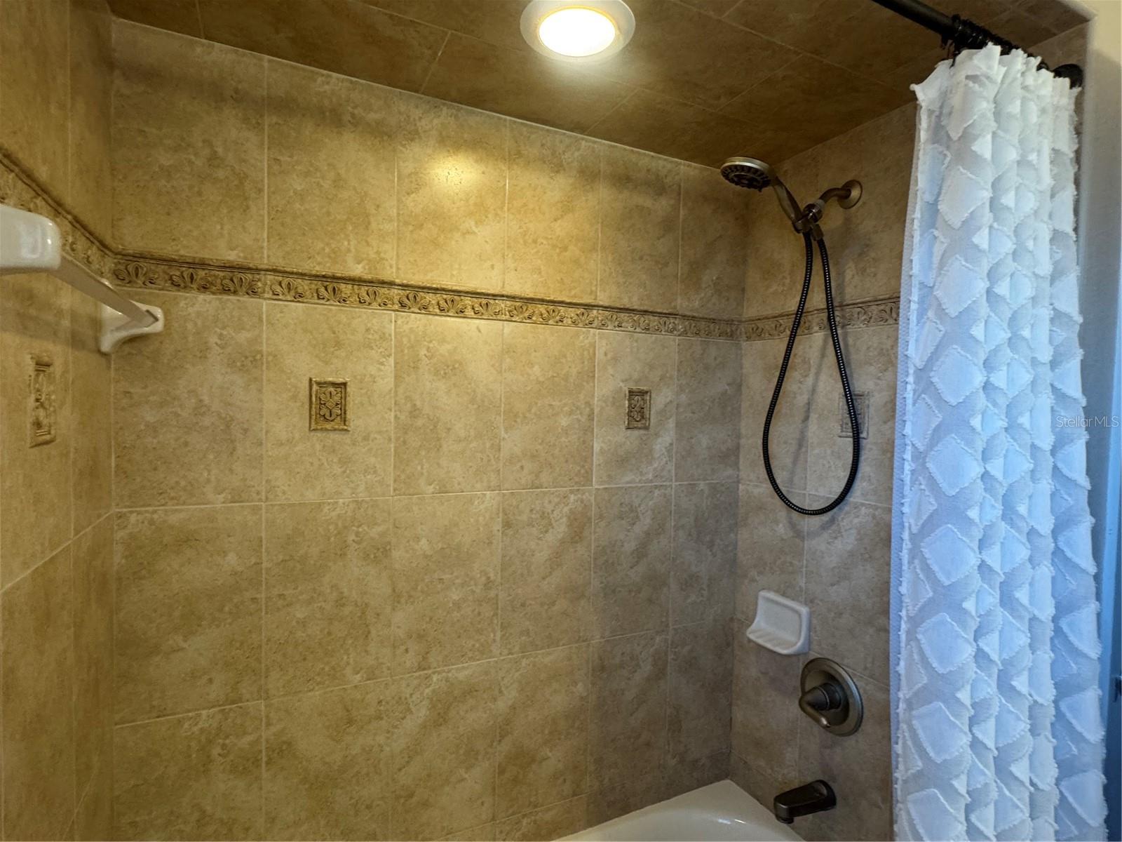 Image 23 of 36 For 852 Kingfisher Avenue Nw