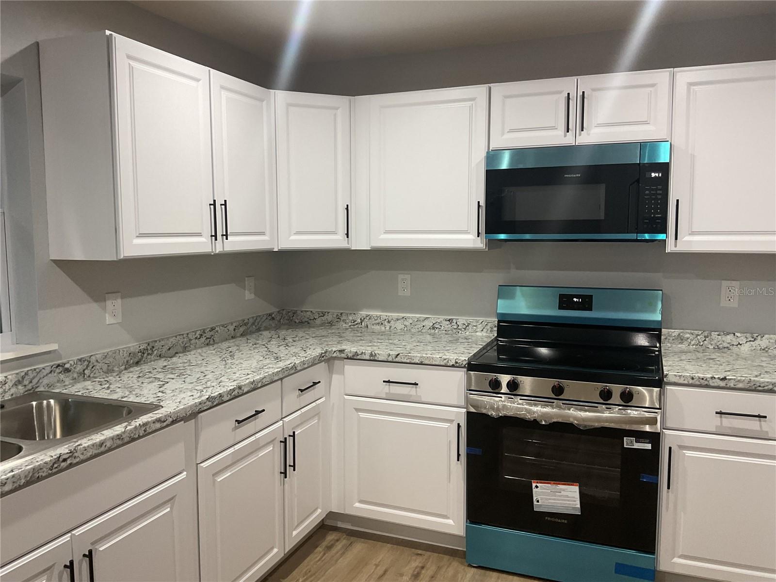 Image 15 of 24 For 2432 5th Street