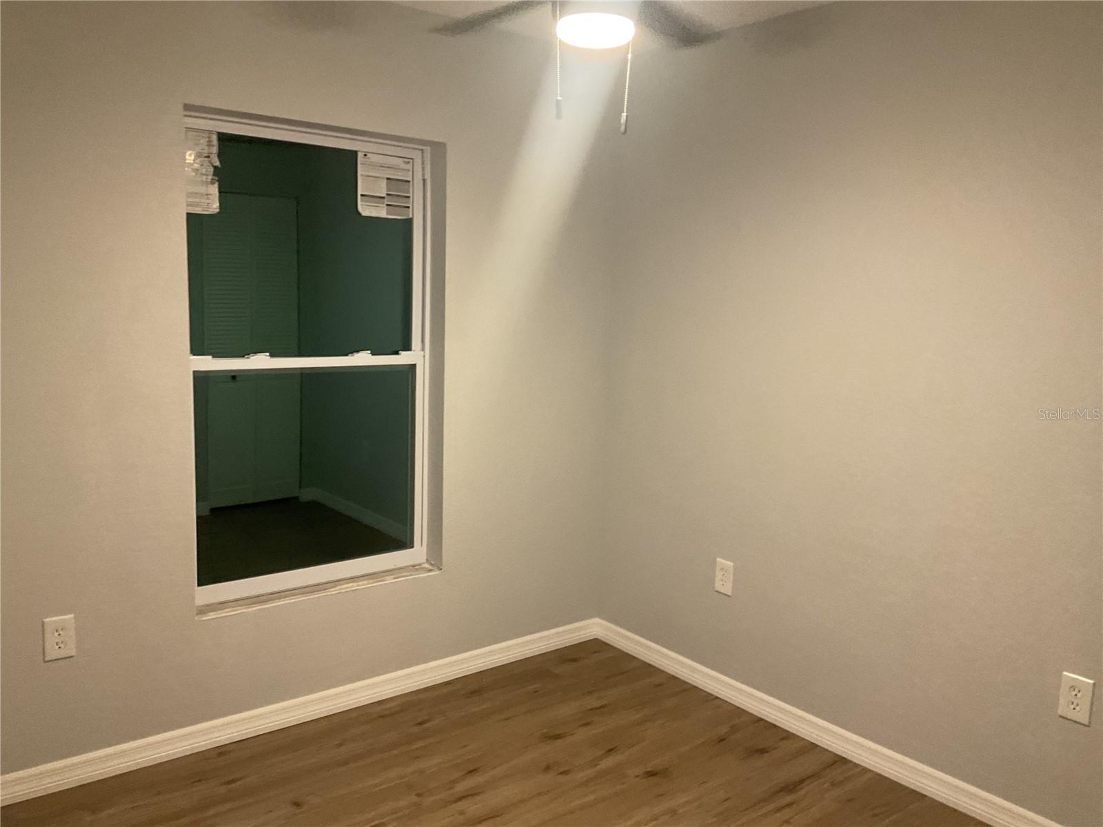 Image 17 of 24 For 2432 5th Street