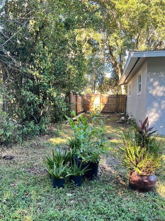 Image 27 of 28 For 1858 Lake Weir Avenue