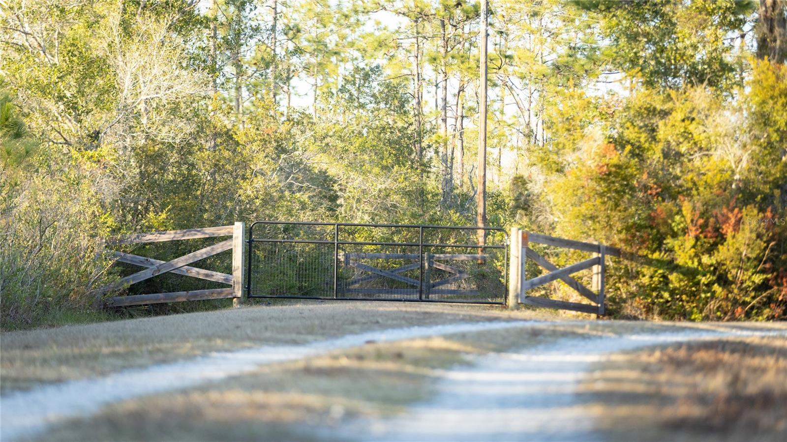 Image 9 of 32 For 32801 Hwy 441 N 30