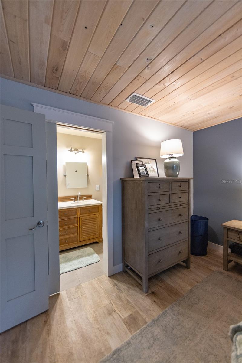 Image 18 of 78 For 32801 Hwy 441 N 10