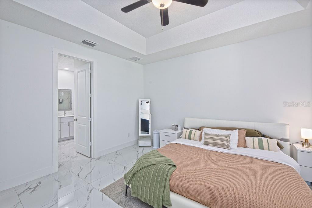 Image 20 of 40 For 3573 18th Avenue