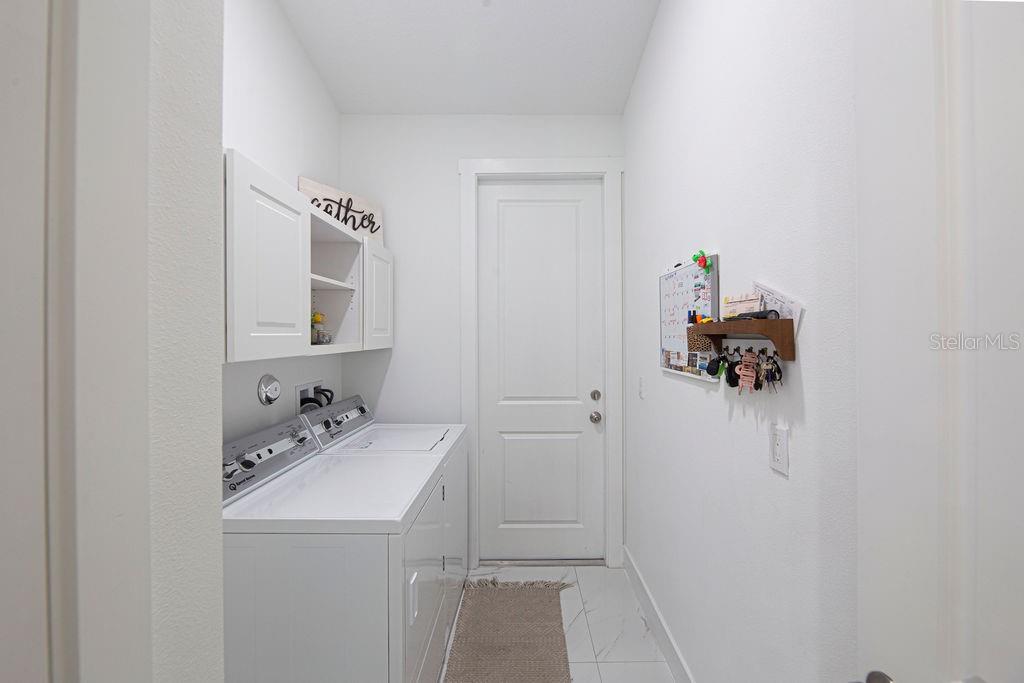 Image 29 of 40 For 3573 18th Avenue