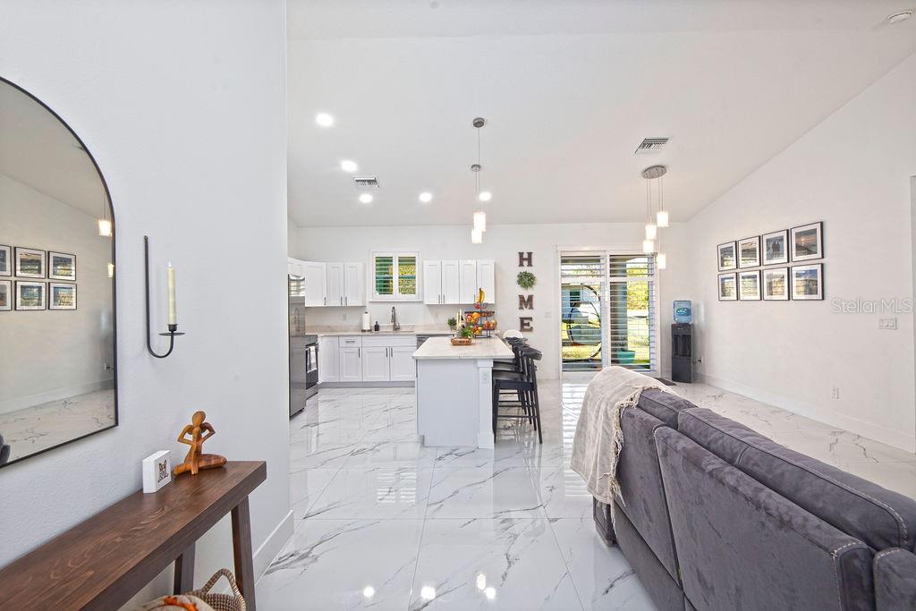 Image 6 of 40 For 3573 18th Avenue