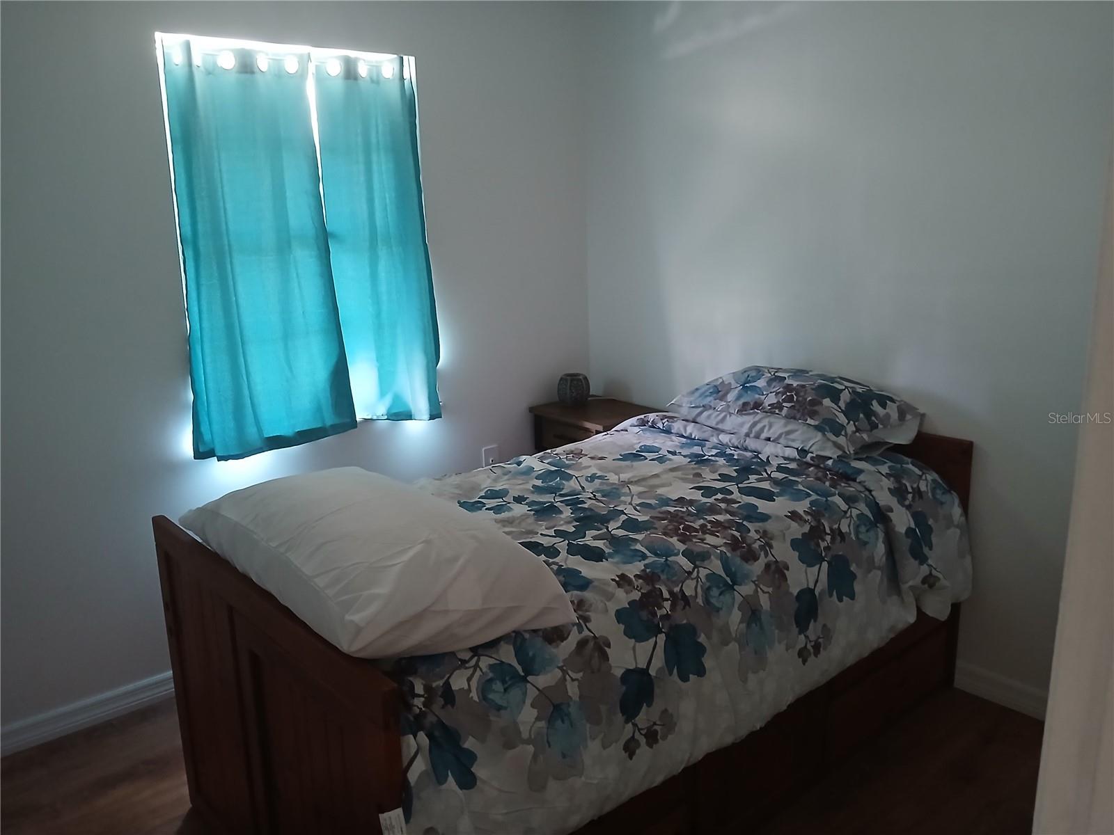 Image 11 of 12 For 1102 6th St.