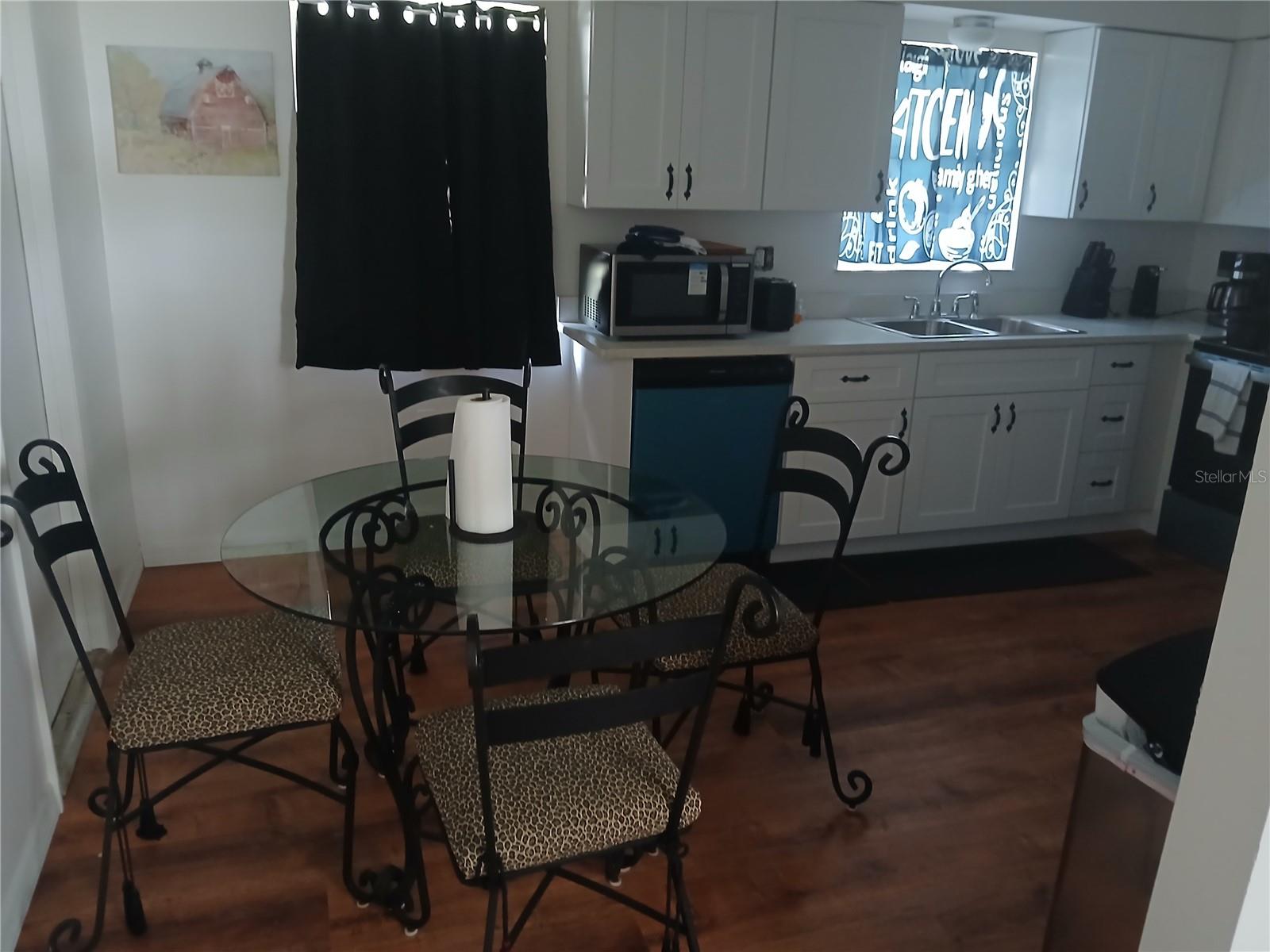 Image 6 of 12 For 1102 6th St.