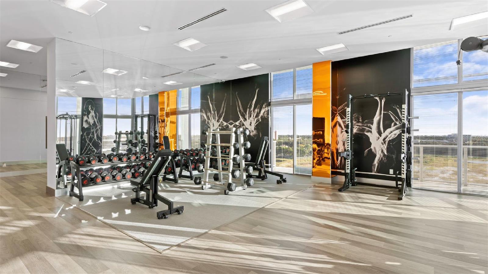 Image 14 of 26 For 2000 Metropica Way 1708