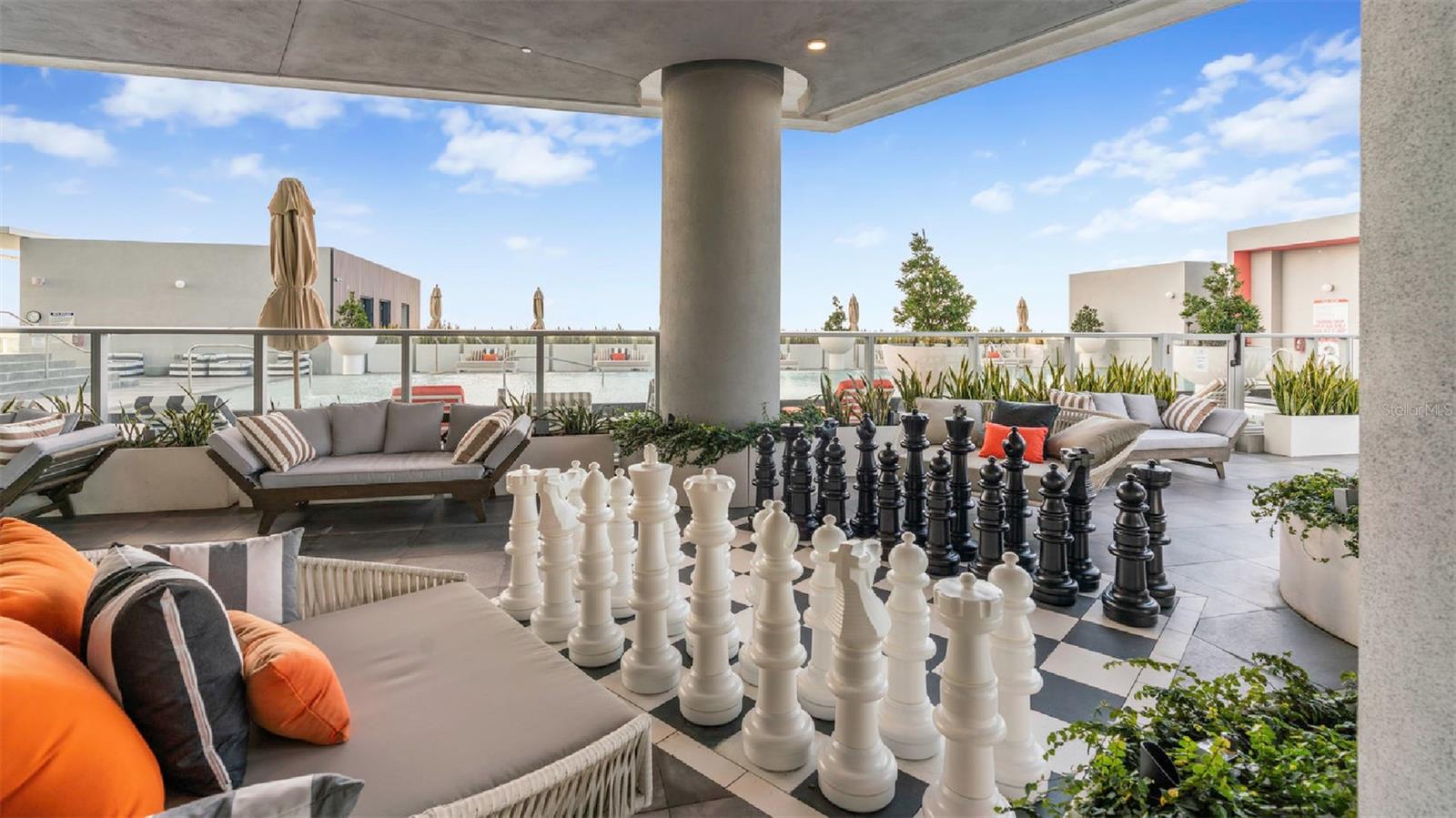 Image 18 of 26 For 2000 Metropica Way 1708
