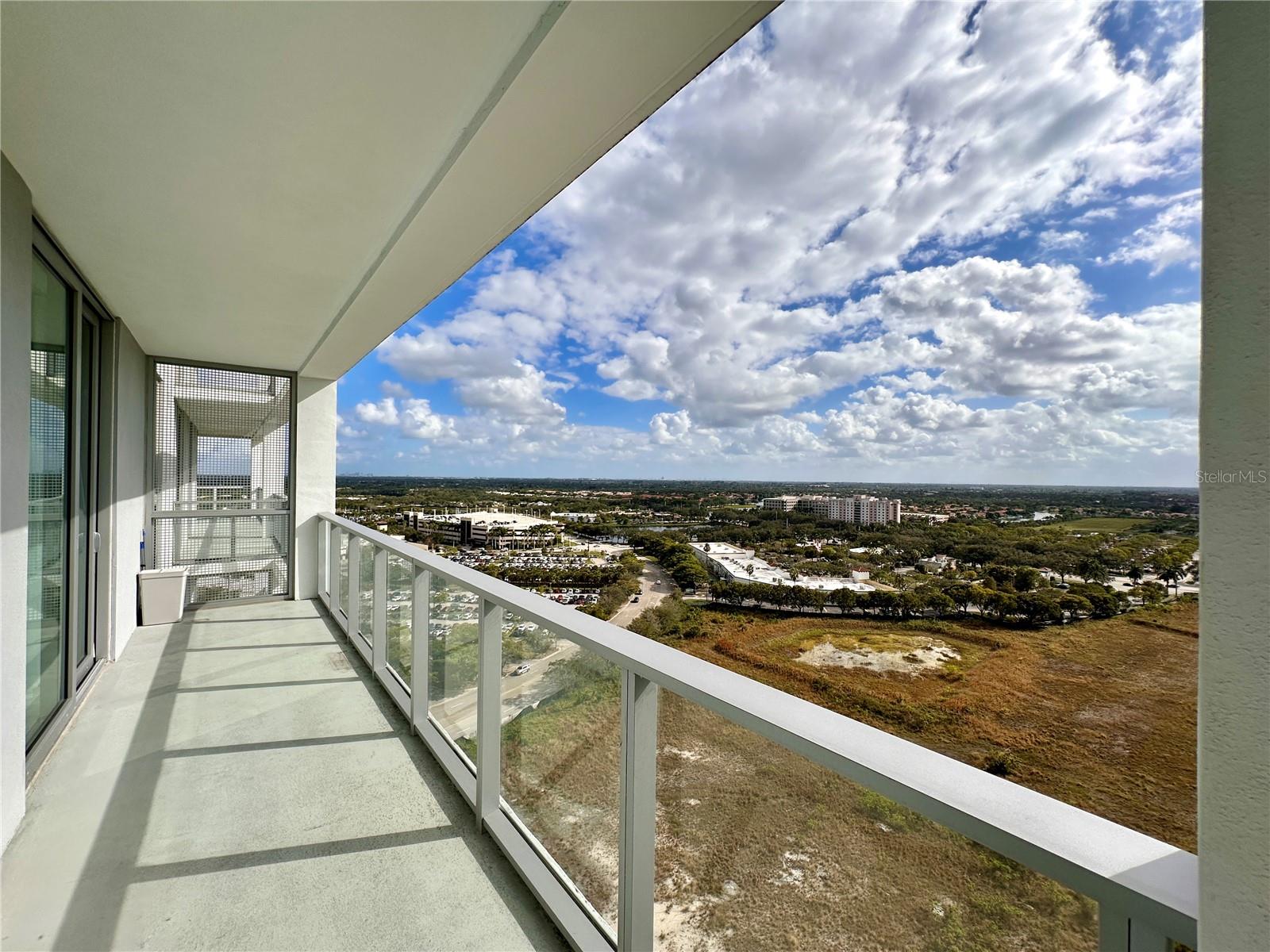 Image 26 of 26 For 2000 Metropica Way 1708