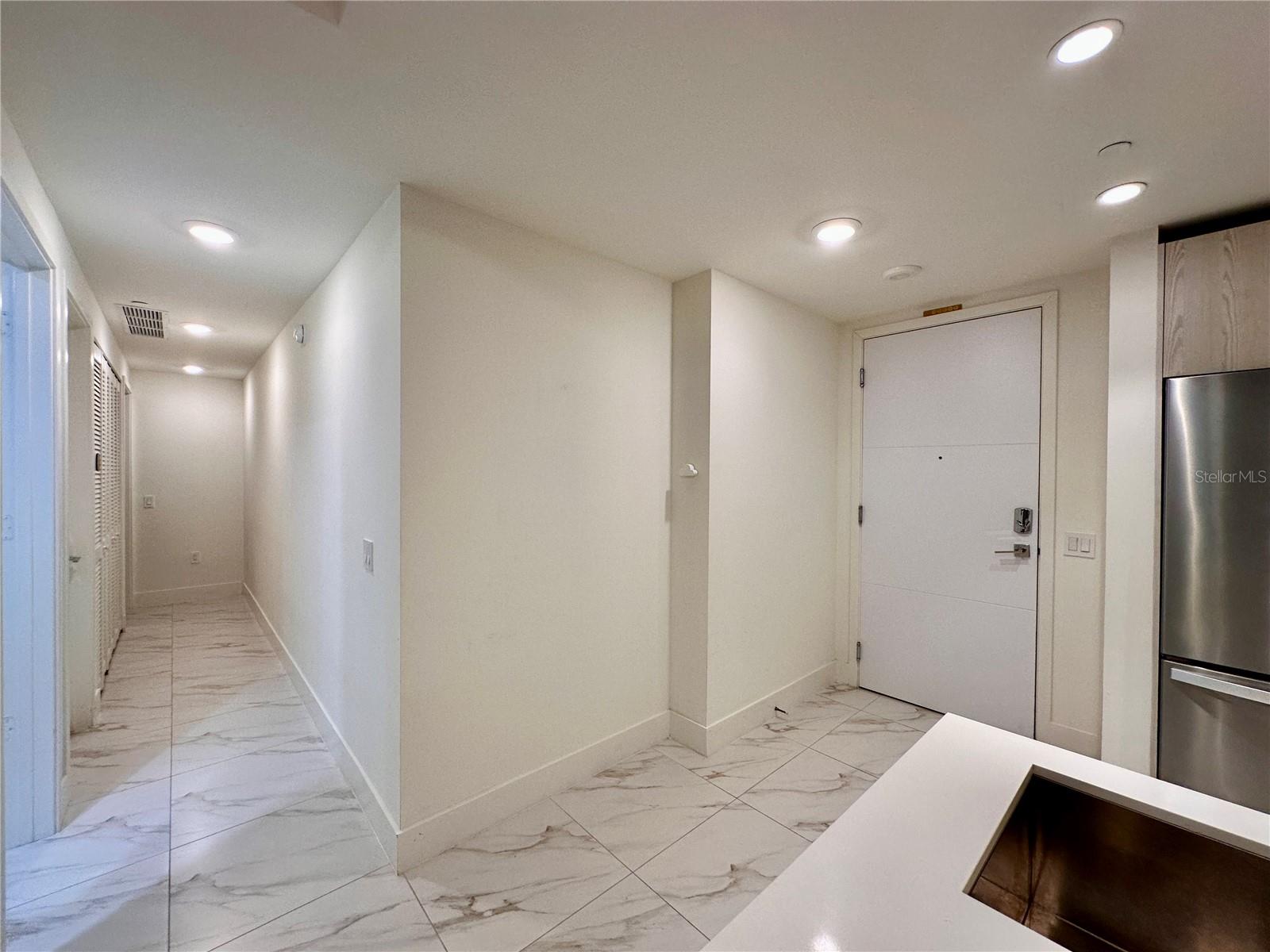 Image 5 of 26 For 2000 Metropica Way 1708