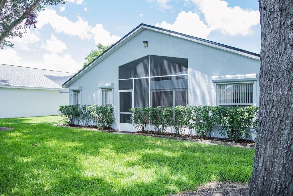 Image 41 of 45 For 231 Lake Suzanne Drive