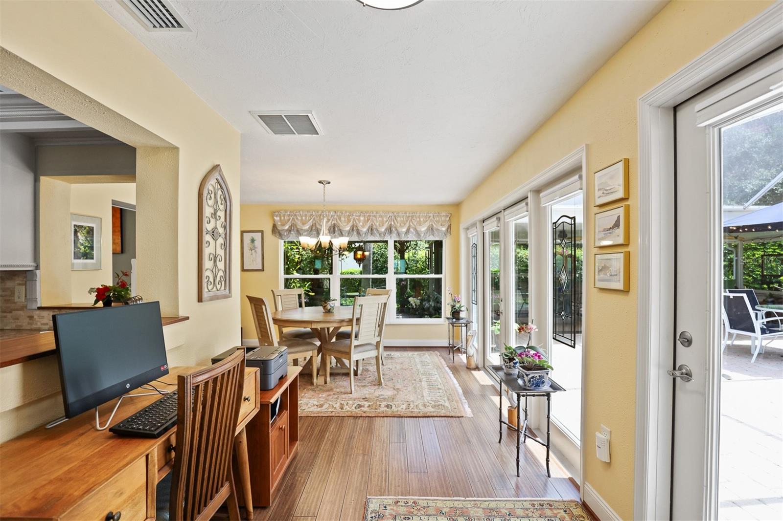 Image 14 of 37 For 1018 Destin Drive