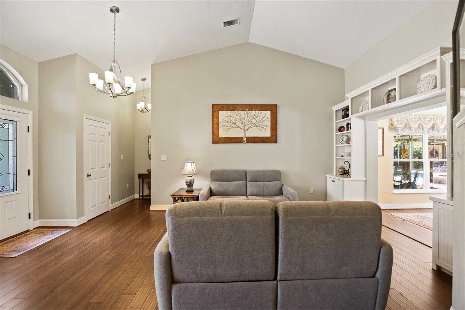 Image 4 of 37 For 1018 Destin Drive