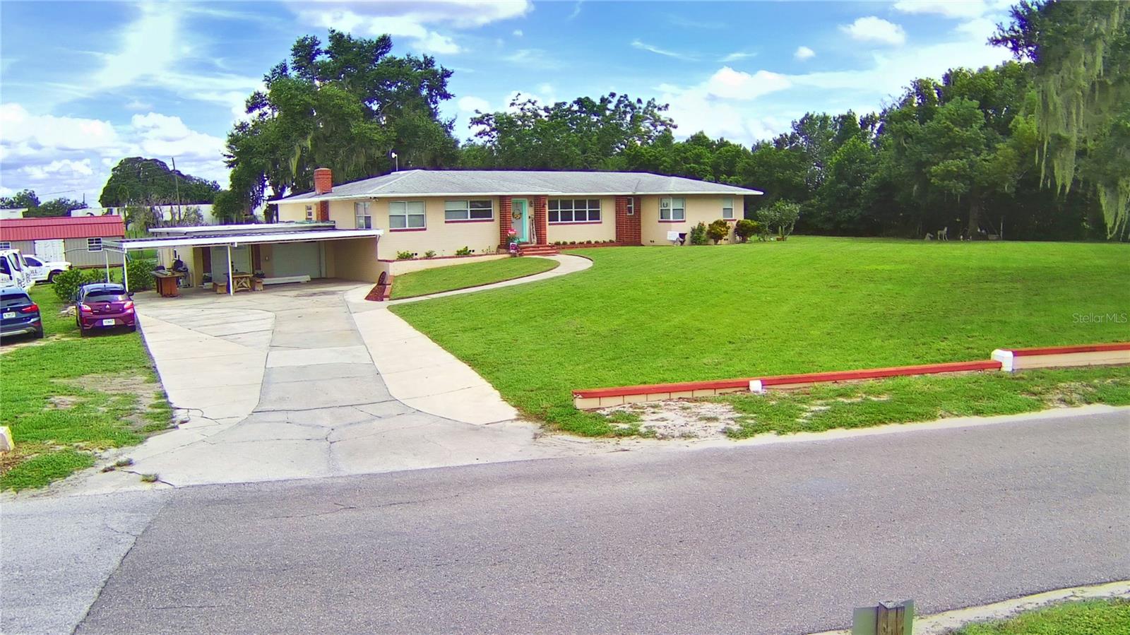 Image 3 of 48 For 301 Clinch Lake Boulevard