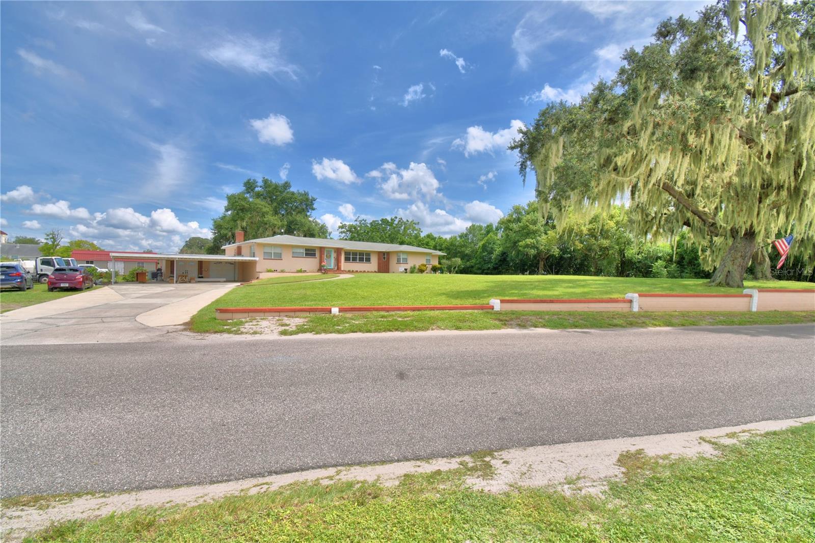 Image 9 of 48 For 301 Clinch Lake Boulevard