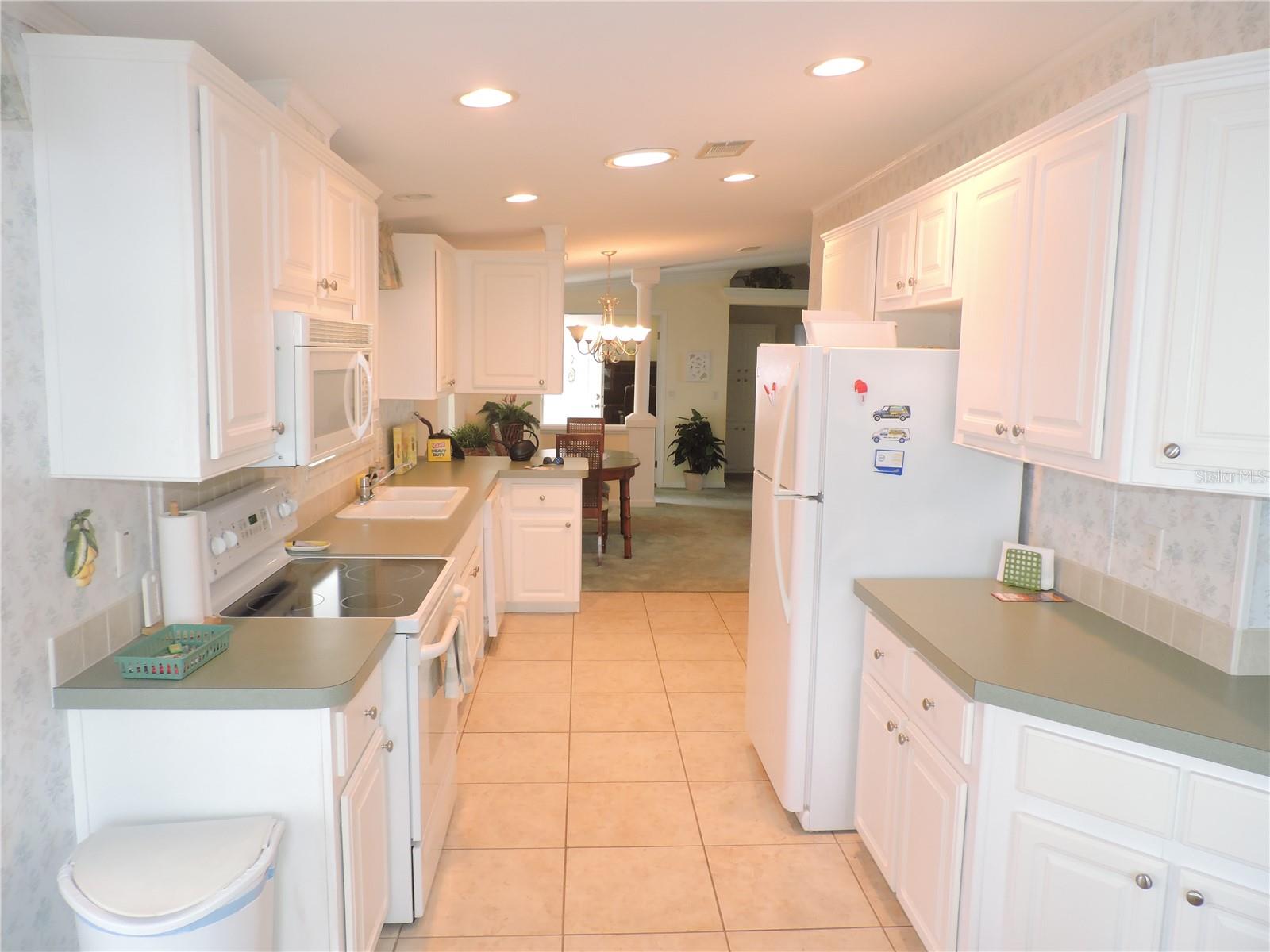 Image 13 of 34 For 233 Lake Boulevard