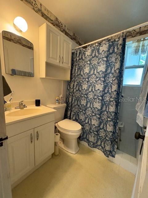 Image 10 of 25 For 225 Evergreen Drive
